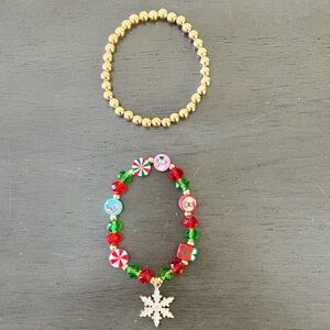 White Snowflake Pendant Wreath Snowman Candy Cane Stretch 2 Piece Bracelet Set